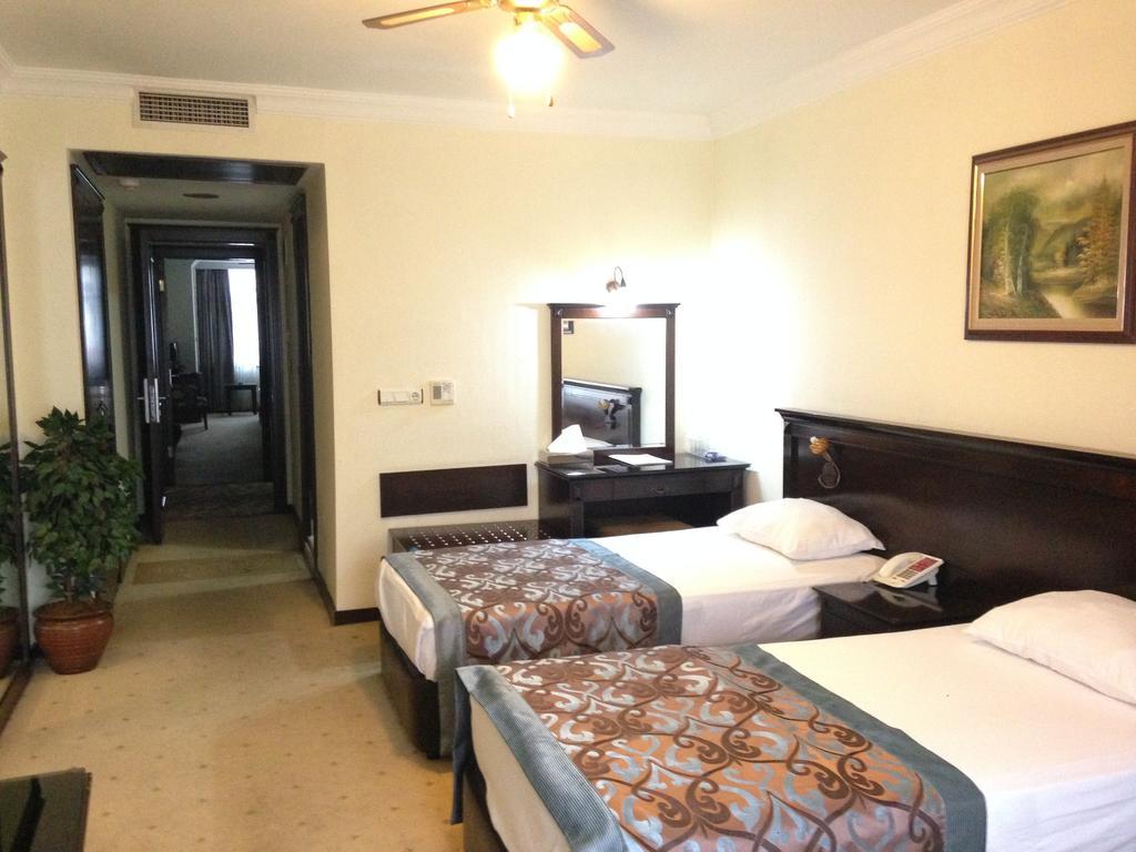Omur Hotel Akçay Eksteriør bilde