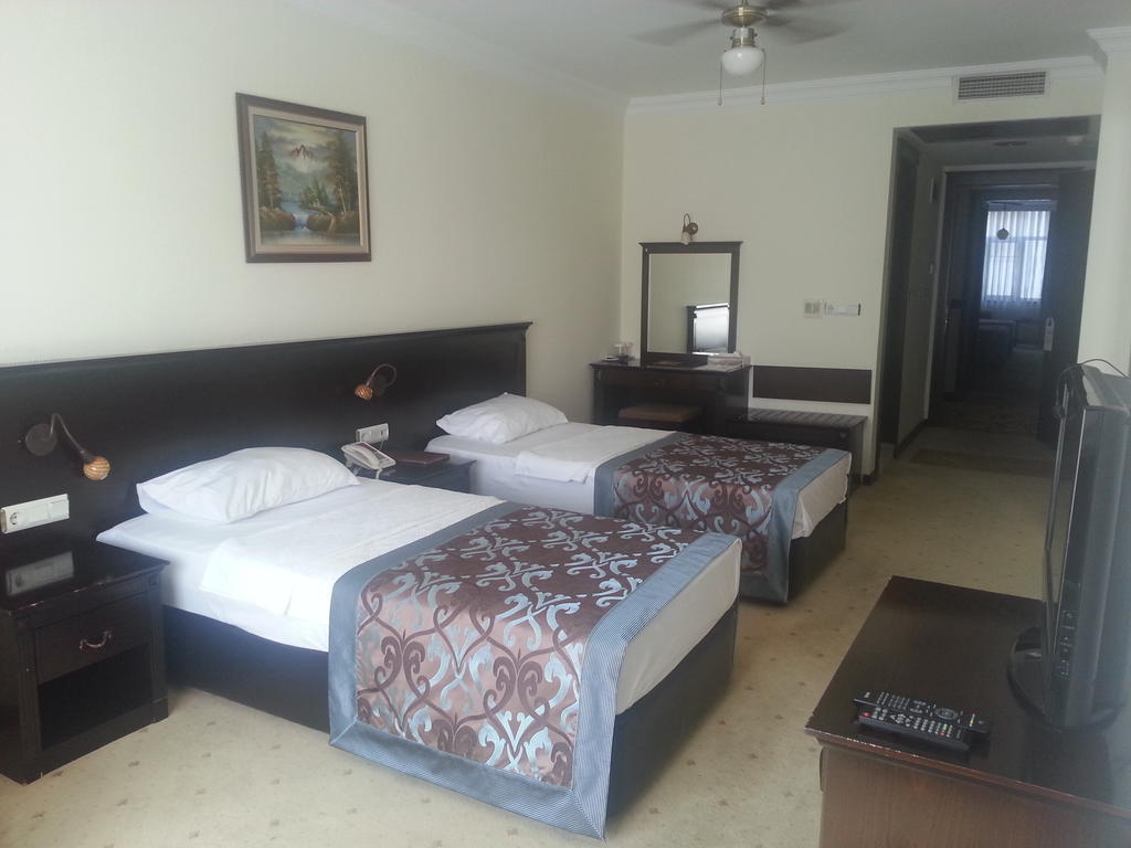 Omur Hotel Akçay Rom bilde